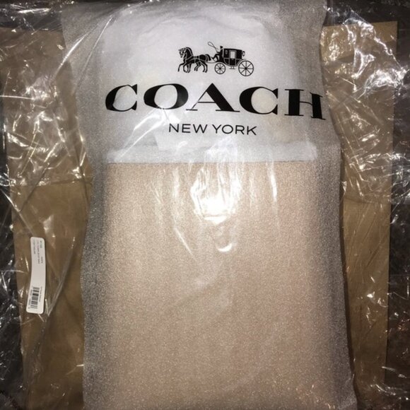 Coach ✨ Town Bucket Bag NWT - Picture 11 of 15